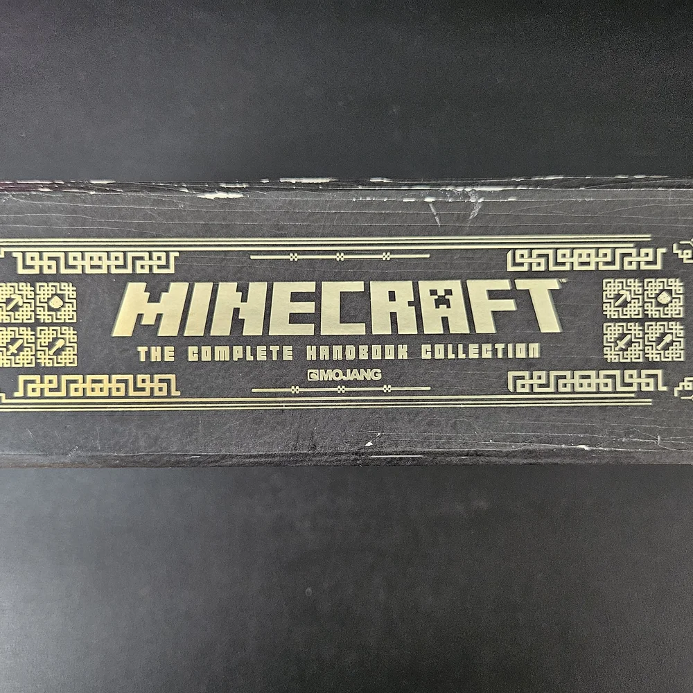 Minecraft: The Complete Handbook Collection Box Set - Picture 4 of 9
